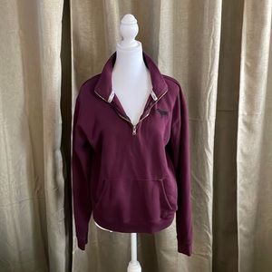 Good condition Victorias Secret Pink zip up sweater.
